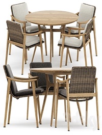 Fynn Outdoor chair by Minotti and Ren Dining table C1100 by Stellarworks